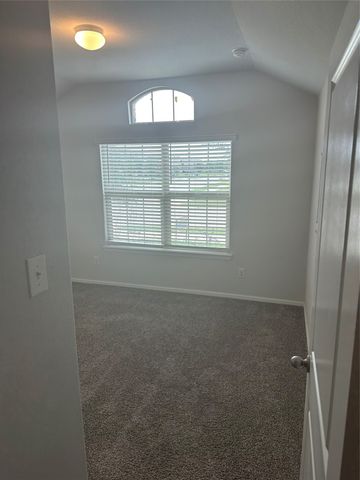 6200 Blacksmith Avenue, Fort Worth, TX 76179