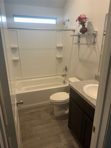 6200 Blacksmith Avenue, Fort Worth, TX 76179