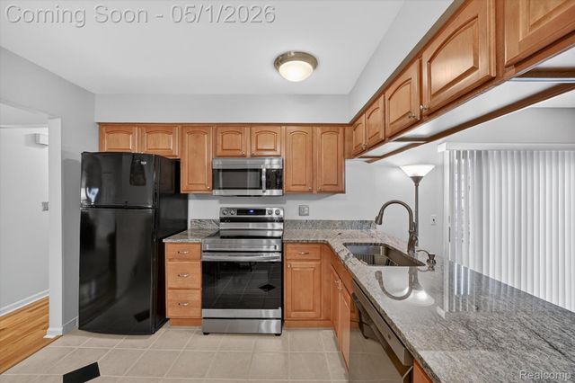 7061 London Court, Canton Charter Township, MI 48187