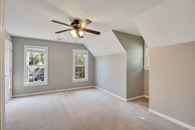 3365 STONE CREEK CV, Collierville, TN 38017