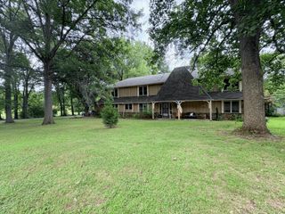 2412 South Camber Avenue, Springfield, MO 65809