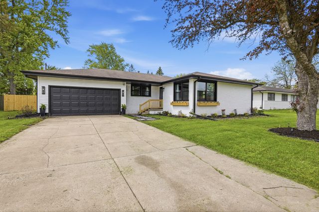 2607 W 60th Drive W, Merrillville, IN 46410