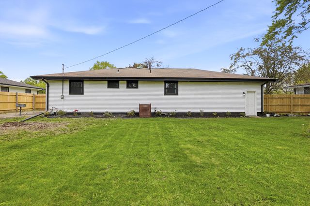 2607 W 60th Drive W, Merrillville, IN 46410