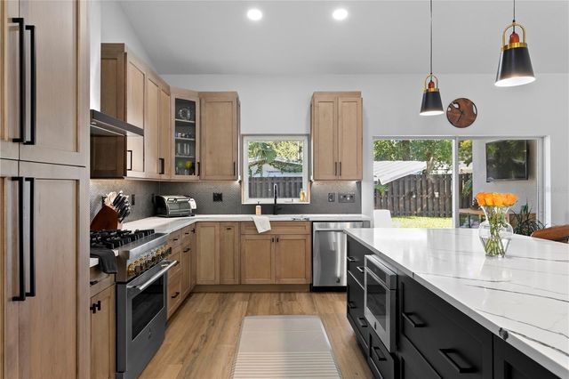 2107 BRANCH HILL STREET, Tampa, FL 33612