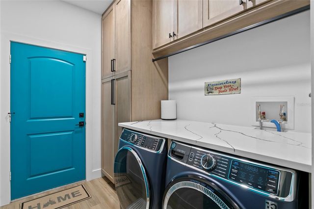 2107 BRANCH HILL STREET, Tampa, FL 33612