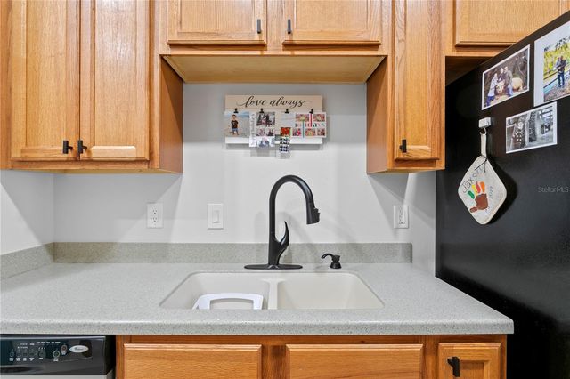 2107 BRANCH HILL STREET, Tampa, FL 33612