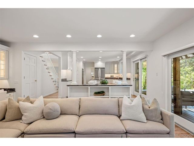1300 Green Oaks Dr, Greenwood Village, CO 80121