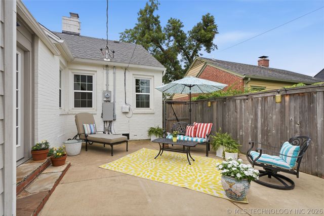 2445 E 18th Street, Tulsa, OK 74104
