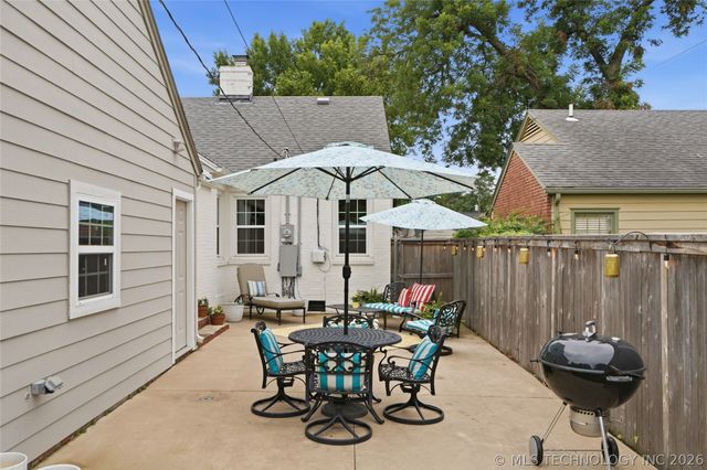 2445 E 18th Street, Tulsa, OK 74104