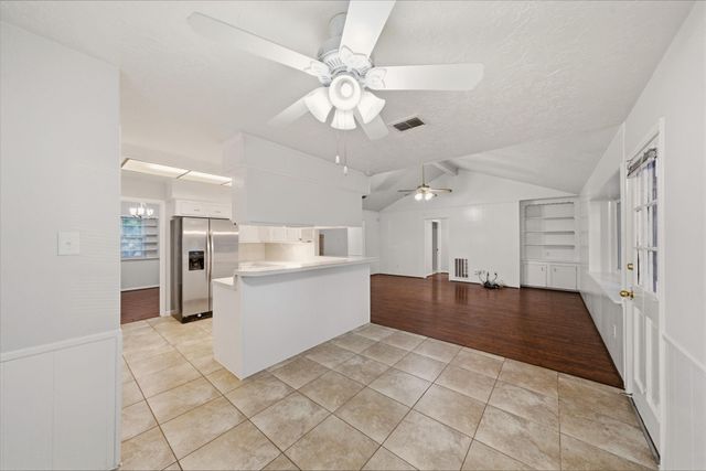 9718 Rathbone Drive, Houston, TX 77031