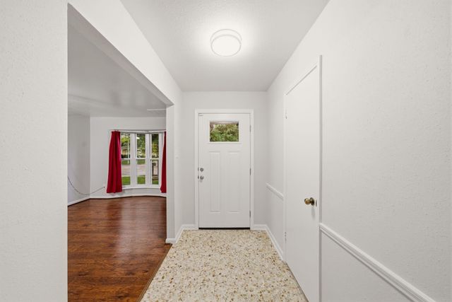 9718 Rathbone Drive, Houston, TX 77031