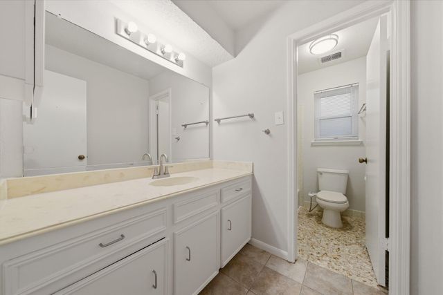 9718 Rathbone Drive, Houston, TX 77031