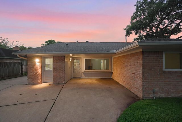 9718 Rathbone Drive, Houston, TX 77031
