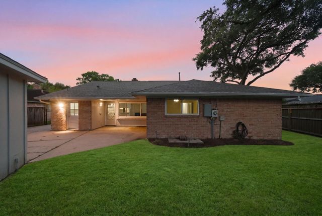 9718 Rathbone Drive, Houston, TX 77031