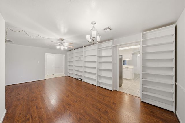 9718 Rathbone Drive, Houston, TX 77031