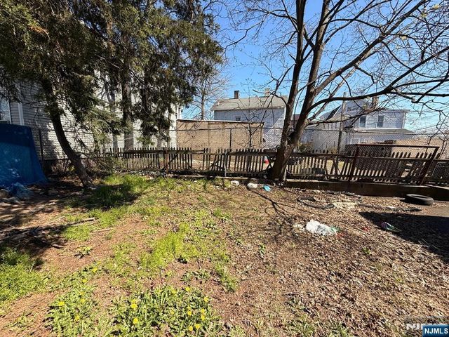 810 18th Avenue, Irvington, NJ 07111