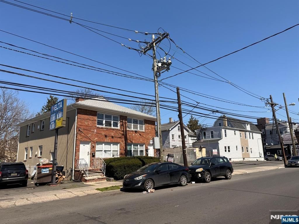 810 18th Avenue, Irvington, NJ 07111