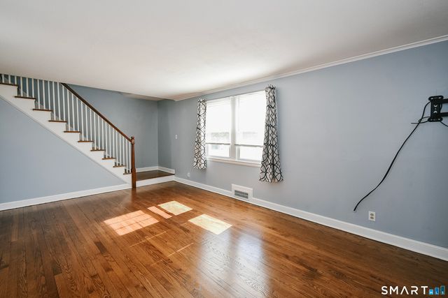 35 Sequin Street, Hartford, CT 06106
