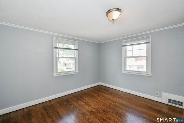 35 Sequin Street, Hartford, CT 06106