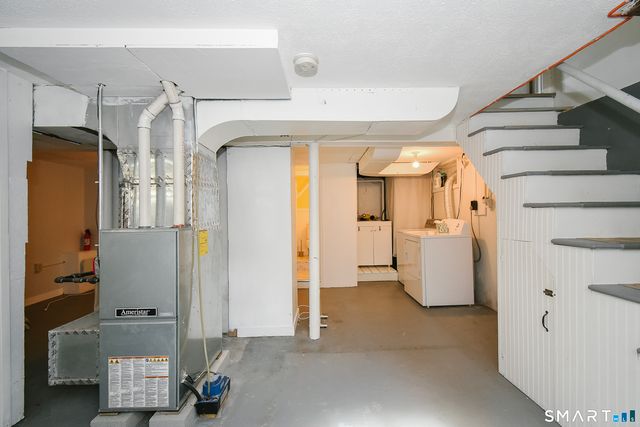 35 Sequin Street, Hartford, CT 06106