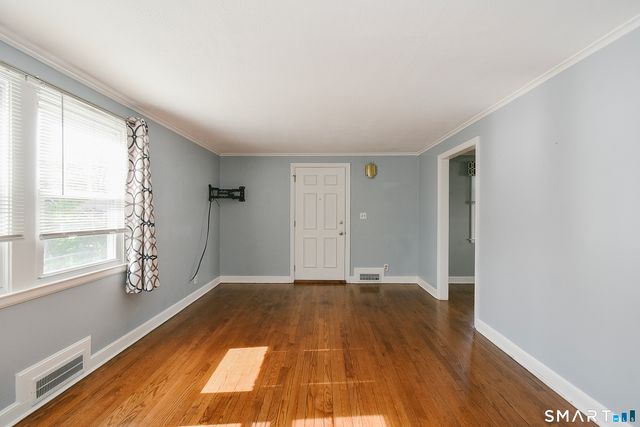 35 Sequin Street, Hartford, CT 06106