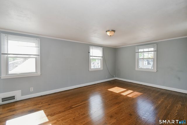 35 Sequin Street, Hartford, CT 06106