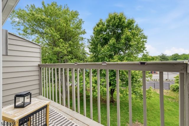 25 Fells Manor Rd, Caldwell Boro Twp., NJ 07006