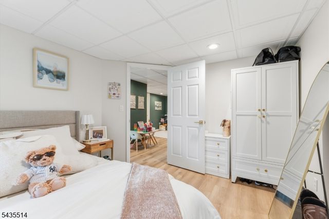 25 Fells Manor Rd, Caldwell Boro Twp., NJ 07006