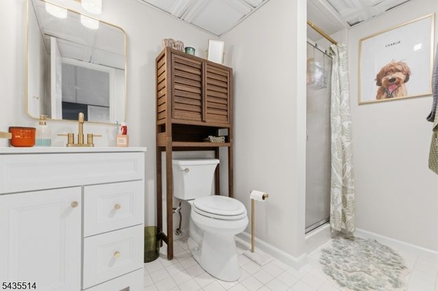 25 Fells Manor Rd, Caldwell Boro Twp., NJ 07006