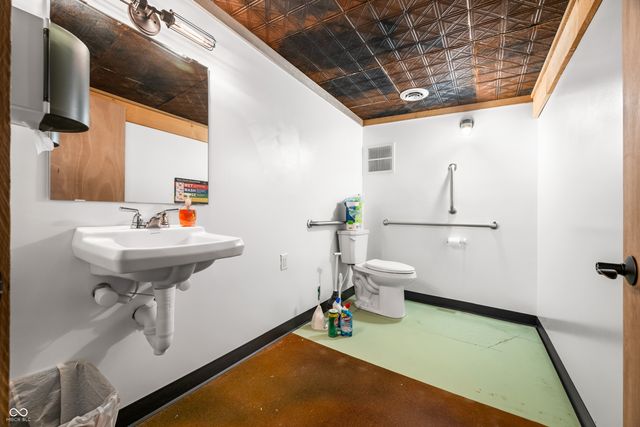 4883 State Road 46 E, Nashville, IN 47448