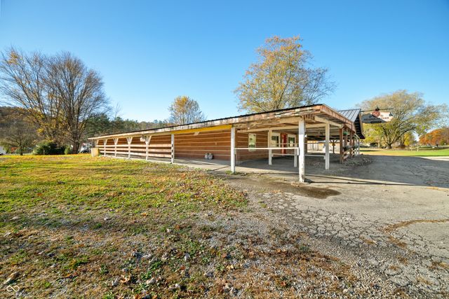 4883 State Road 46 E, Nashville, IN 47448