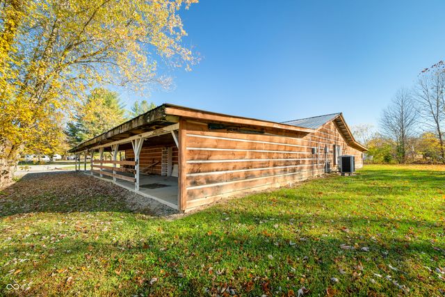 4883 State Road 46 E, Nashville, IN 47448