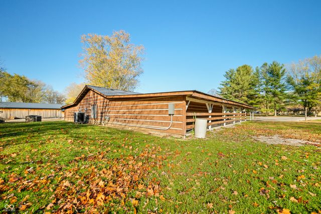 4883 State Road 46 E, Nashville, IN 47448