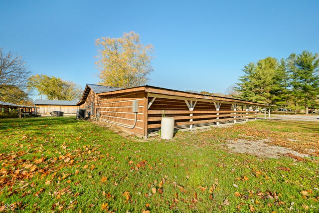 4883 State Road 46 E, Nashville, IN 47448