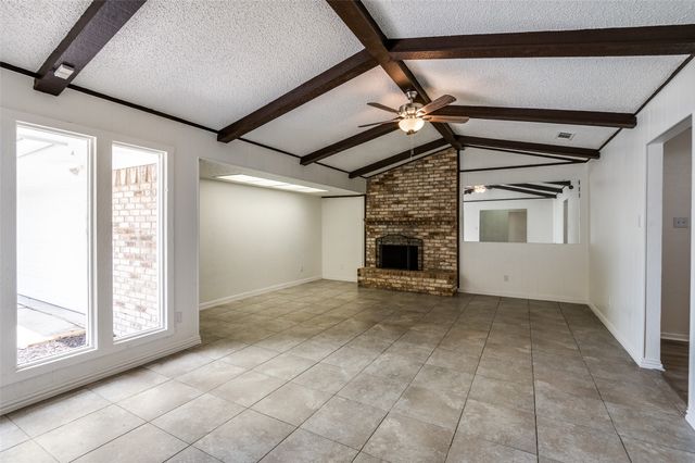 1902 Pat Ln, Carrollton, TX 75006