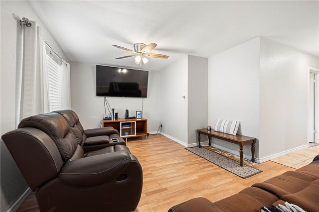 3842 Leonard, Corpus Christi, TX 78410