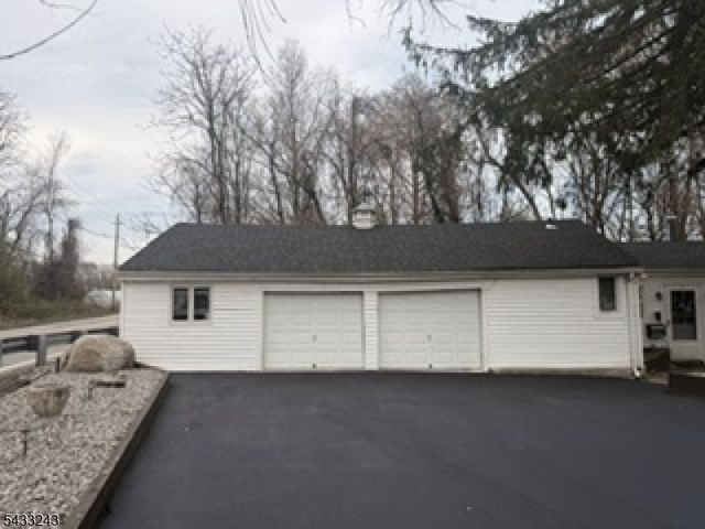 691 Ridgedale Ave, East Hanover Twp., NJ 07936