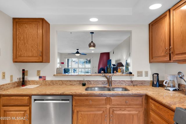 5558 N Camino Arenosa, Tucson, AZ 85718