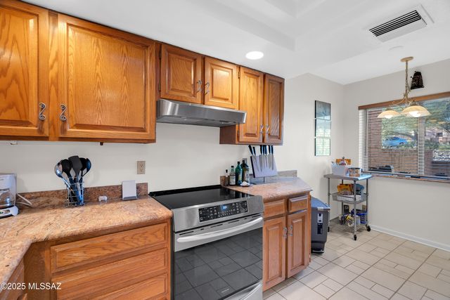 5558 N Camino Arenosa, Tucson, AZ 85718