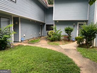 8596 Creekwood Way, Jonesboro, GA 30238