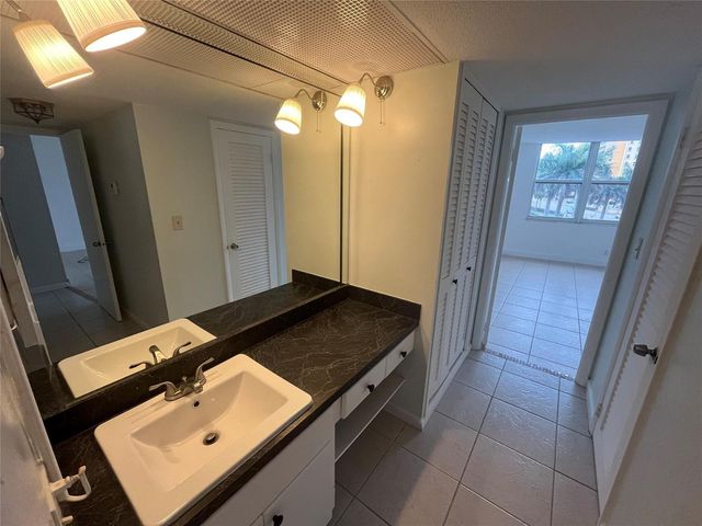 301 N Ocean Boulevard 307, Pompano Beach, FL 33062