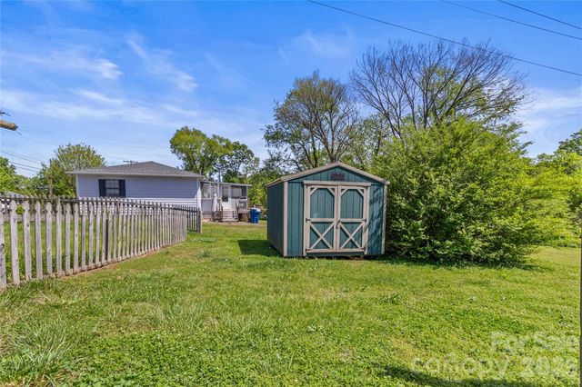 373 Scott Street, Mount Holly, NC 28120