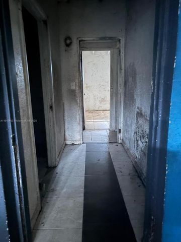 1589 NW 4th Ave, Pompano Beach, FL 33060