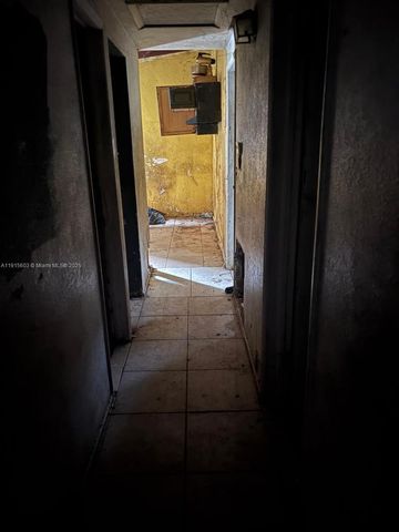 1589 NW 4th Ave, Pompano Beach, FL 33060