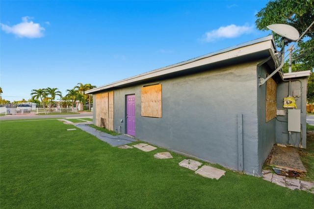 1589 NW 4th Ave, Pompano Beach, FL 33060