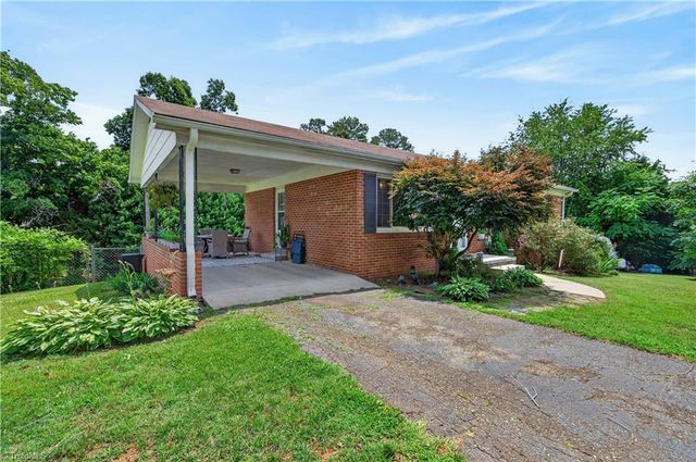 241 Janice Drive, Mount Airy, NC 27030