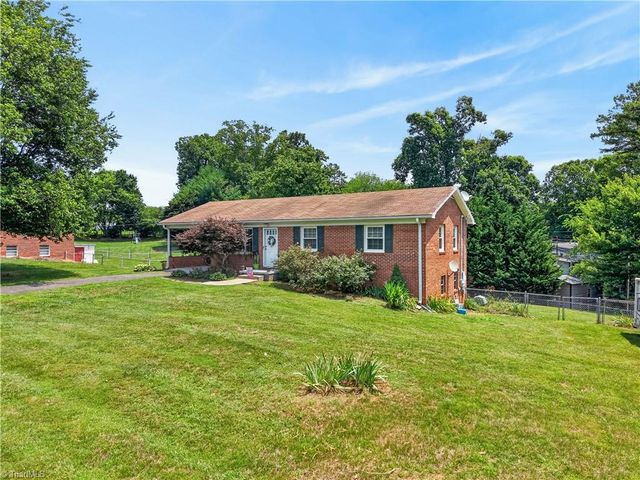 241 Janice Drive, Mount Airy, NC 27030