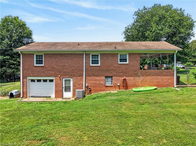 241 Janice Drive, Mount Airy, NC 27030