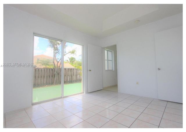 200 NW 114th Avenue 22101, Sweetwater, FL 33172