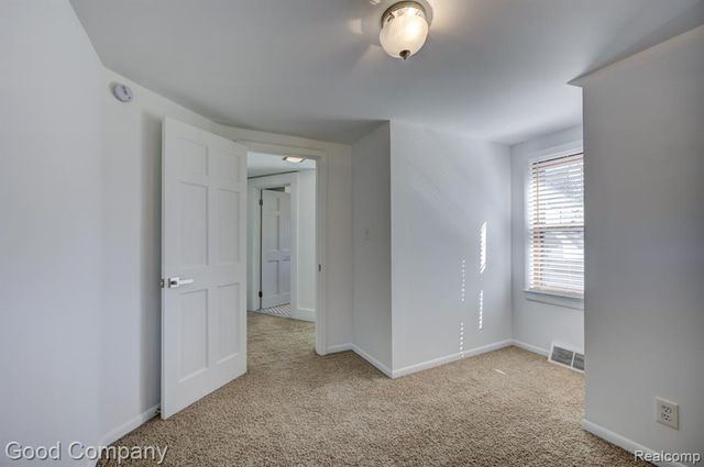 713 S Pleasant Street, Royal Oak, MI 48067